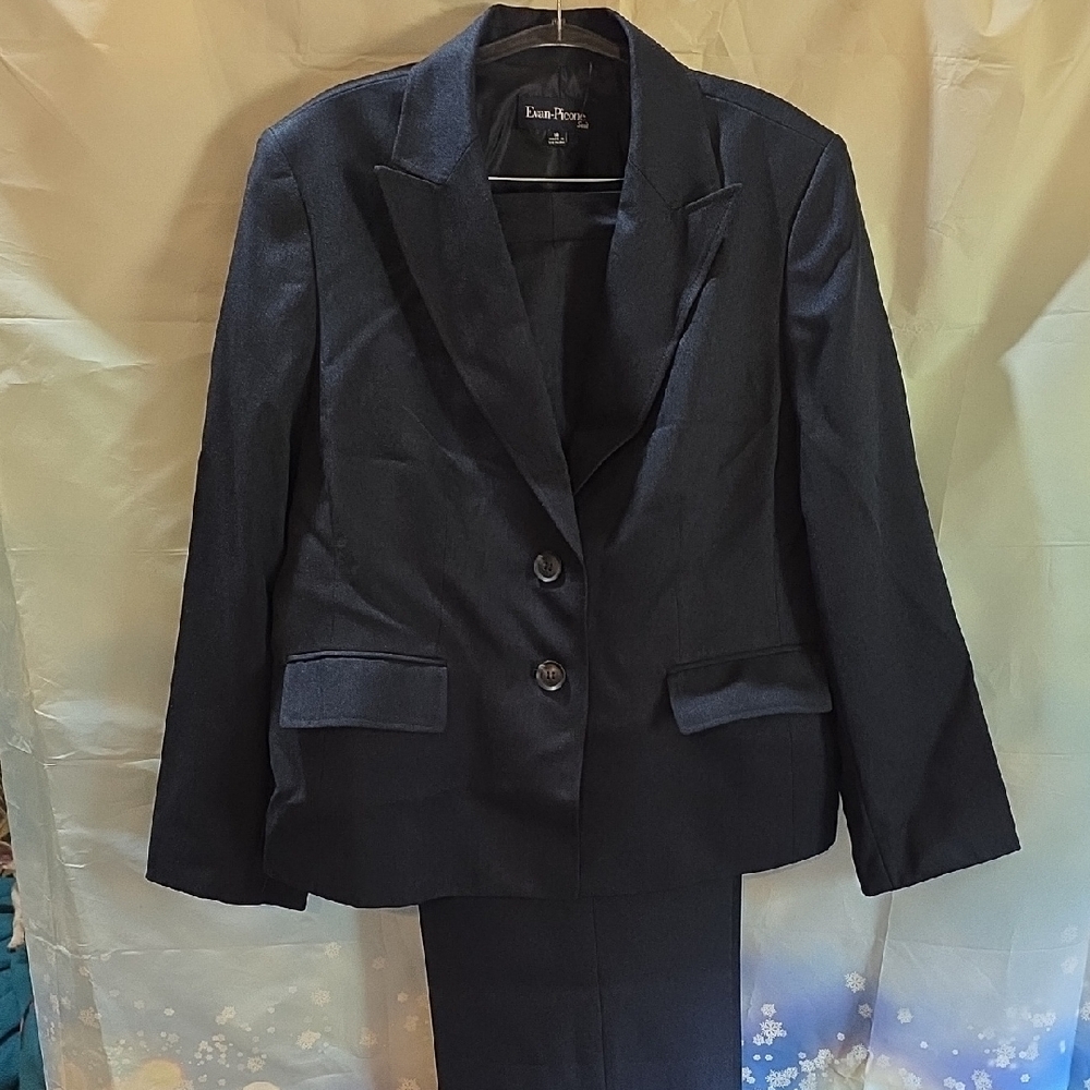 Evan Picone Navy Blue Pantsuit 10K